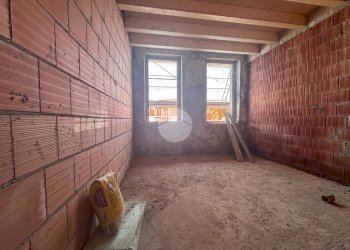Two-room apartment Via Matteotti, Peschiera Borromeo - photo 12