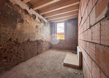 Two-room apartment Via Matteotti, Peschiera Borromeo - photo 13