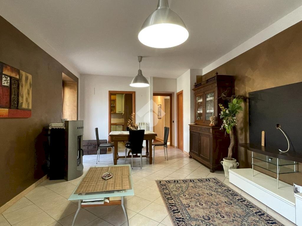 Four-room apartment Via I Maggio, Canelli - photo 3