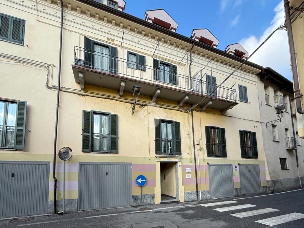 Four-room apartment Via I Maggio, Canelli - photo 1
