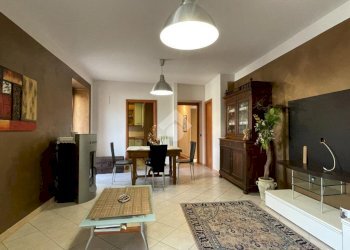 Four-room apartment Via I Maggio, Canelli - photo 3