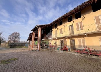 Casa semi indipendente Via San Giovanni, Strambino - foto 3