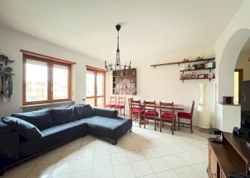 Four-room apartment Via Ponte Chiusella, Romano Canavese - photo 3