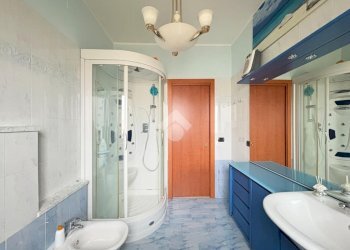 Four-room apartment Via Ponte Chiusella, Romano Canavese - photo 12