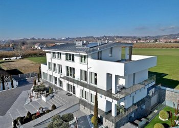 Four-family villa Str. Borgo S. Martino, Bra - photo 9