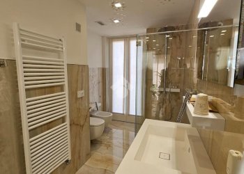 Four-family villa Str. Borgo S. Martino, Bra - photo 16