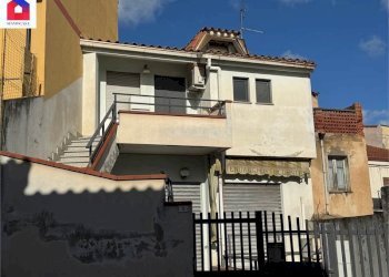 Three-room apartment Guspini - photo 1