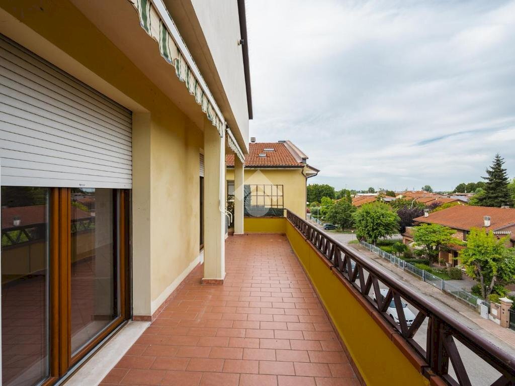 Four-room apartment Via Garofalo, Rubiera - photo 1