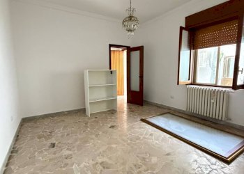 Foto 6 - Trilocale via monteroni
 
1, Lecce - foto 6