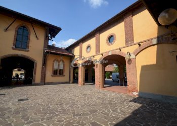 Foto 7 - Commercial Premises Piazza Castello, Carimate - photo 7