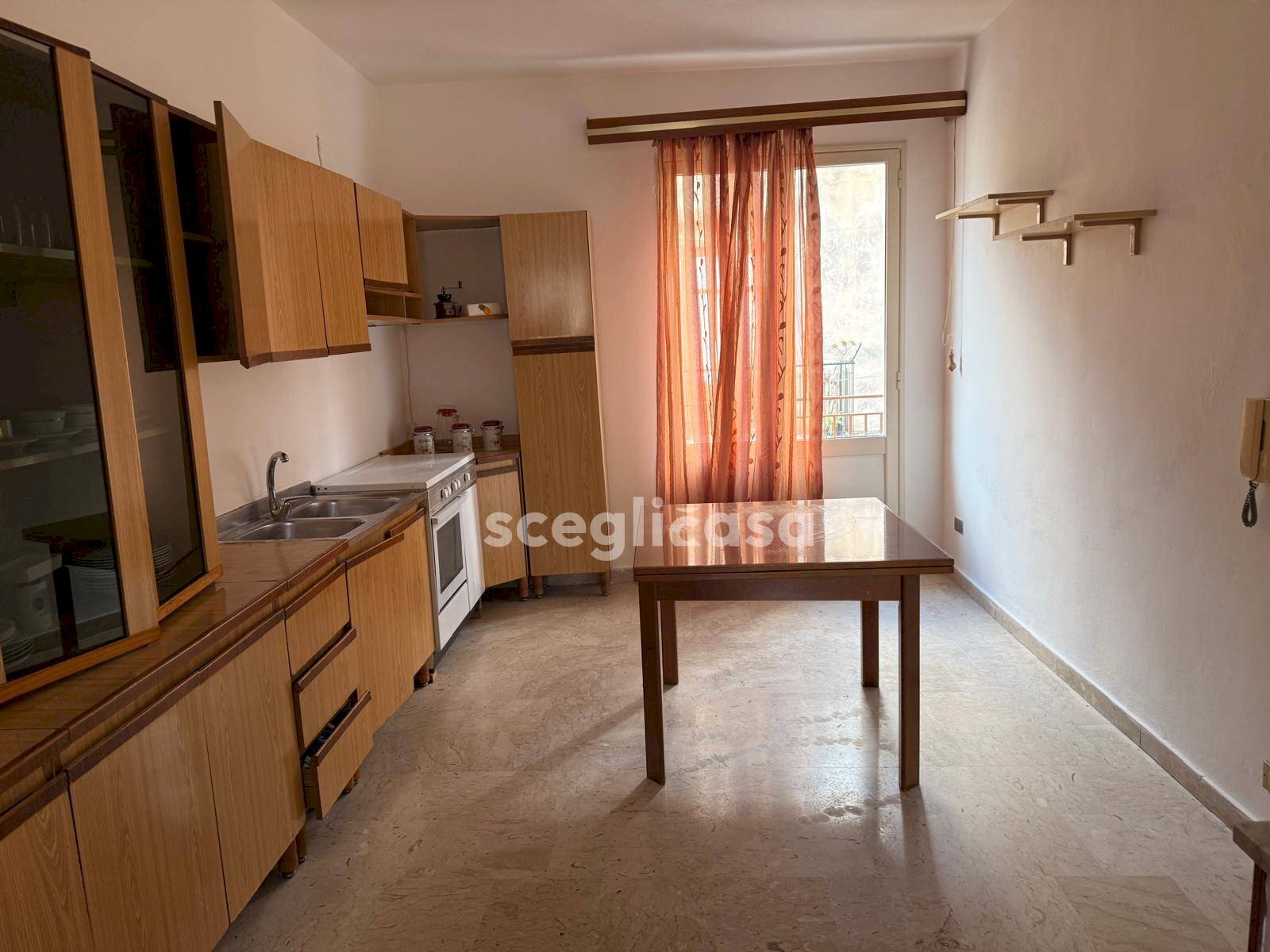 Foto 3 - Bilocale Via Dante
 
133, Carini - foto 3