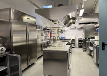 Foto 2 - Locale Commerciale Vallelaghi - foto 2