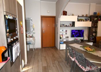 Foto 3 - Trilocale CARDUCCI
 
1, Carnate - foto 3