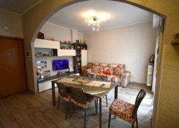 Foto 4 - Trilocale CARDUCCI
 
1, Carnate - foto 4