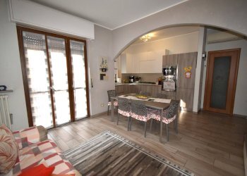 Foto 6 - Trilocale CARDUCCI
 
1, Carnate - foto 6