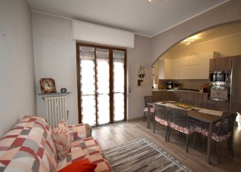 Foto 7 - Trilocale CARDUCCI
 
1, Carnate - foto 7