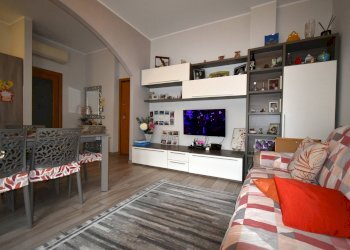 Foto 12 - Trilocale CARDUCCI
 
1, Carnate - foto 12