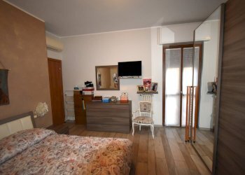 Foto 26 - Trilocale CARDUCCI
 
1, Carnate - foto 26