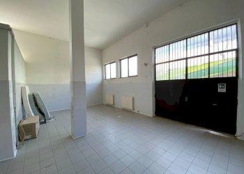 Foto 1 - Locale Commerciale Porto San Giorgio - foto 1