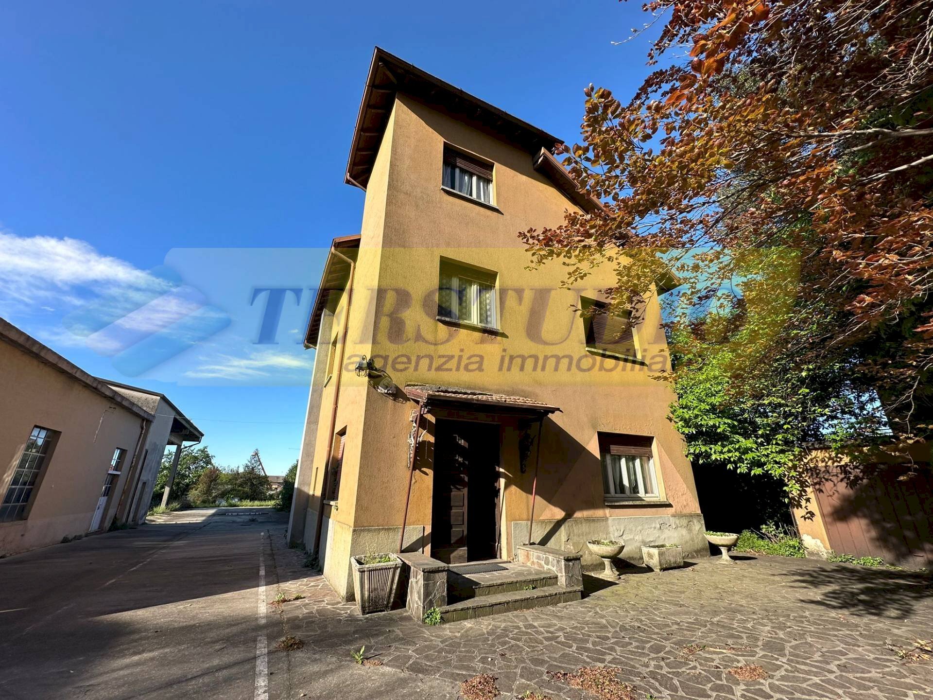 Foto 2 - Stable - Palace Via Piave
 
19, Robbiate - photo 2