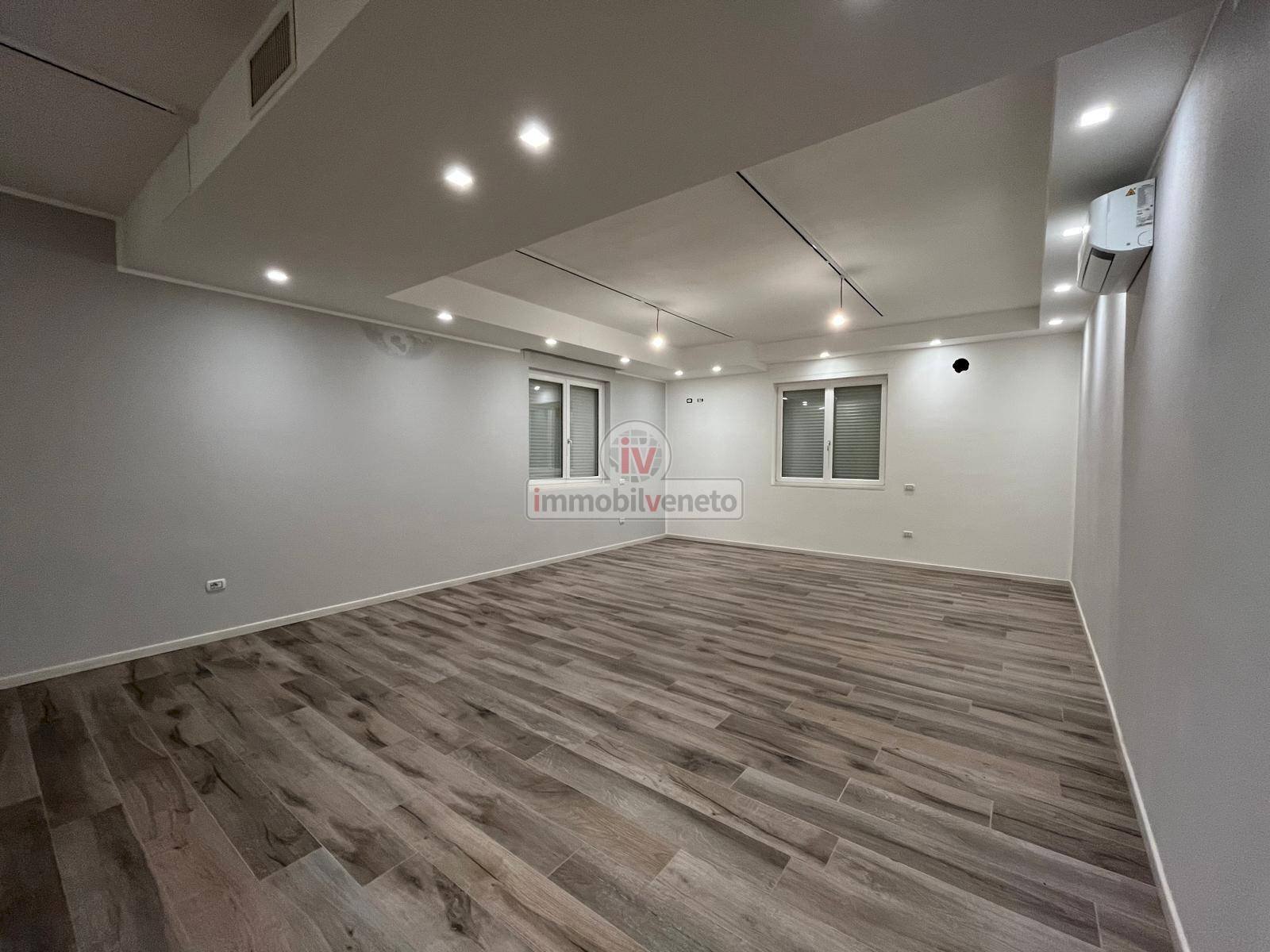 Foto 2 - Attività Commerciale VIA VENETO, Sarego - foto 2