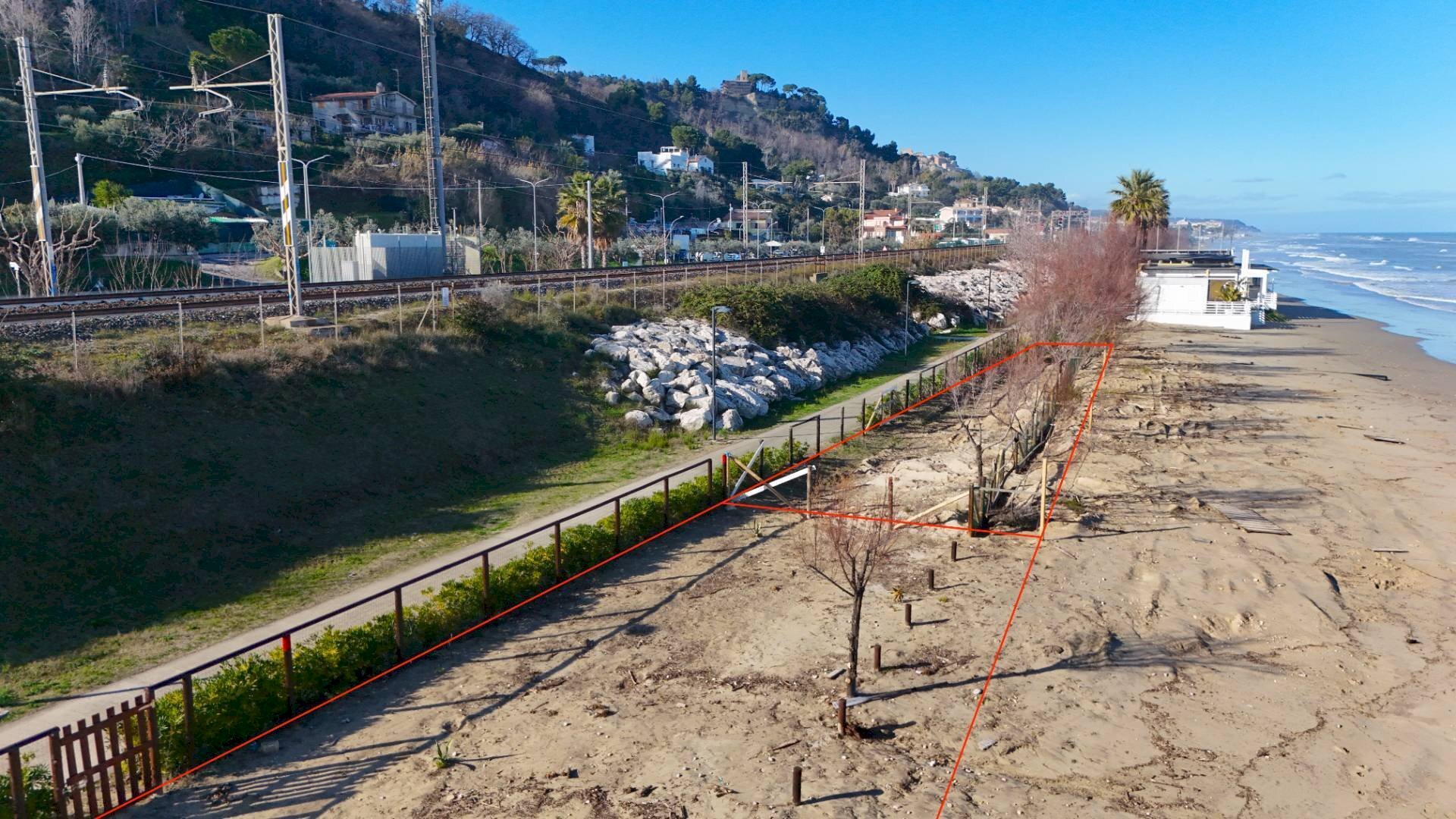 Foto 2 - Agricultural land Spiaggia
 
467+468, Cupra Marittima - photo 2