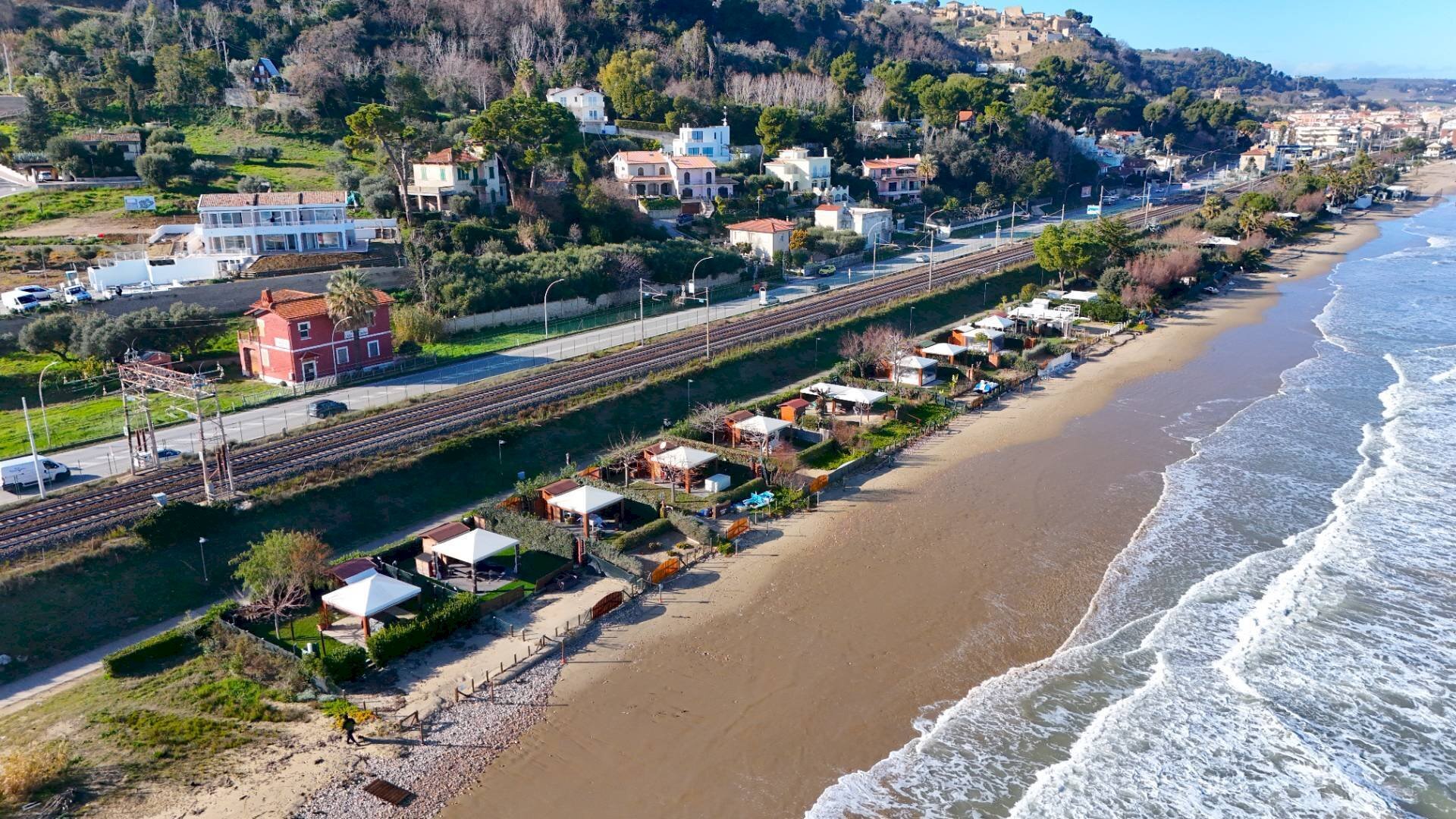 Foto 2 - Agricultural land Spiaggia
465+466, Cupra Marittima - photo 2