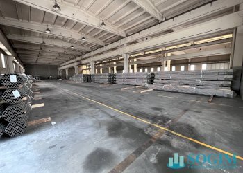 Foto 5 - Capannone via Dante
 
55, Abbiategrasso - foto 5