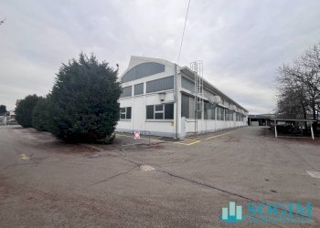 Foto 4 - Capannone via Dante
 
55, Abbiategrasso - foto 4