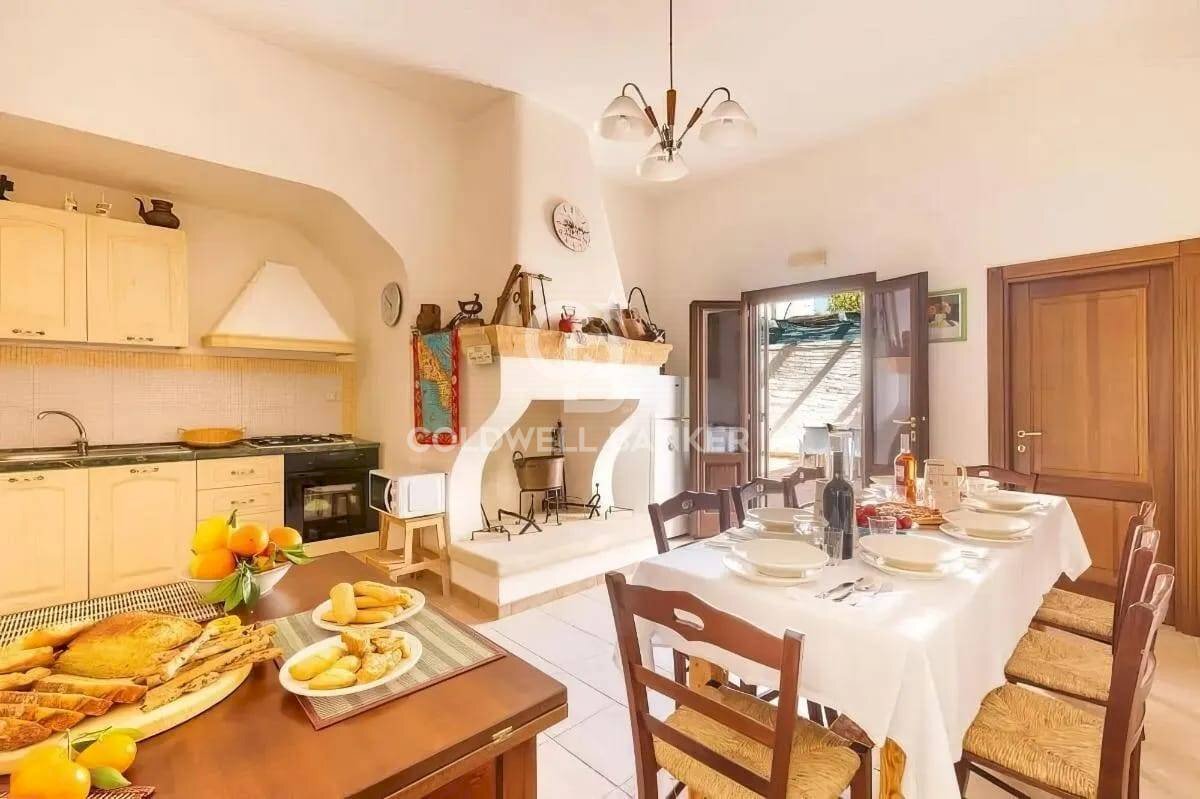 Foto 1 - Casa indipendente Via Umberto I
 
17, Avetrana - foto 1