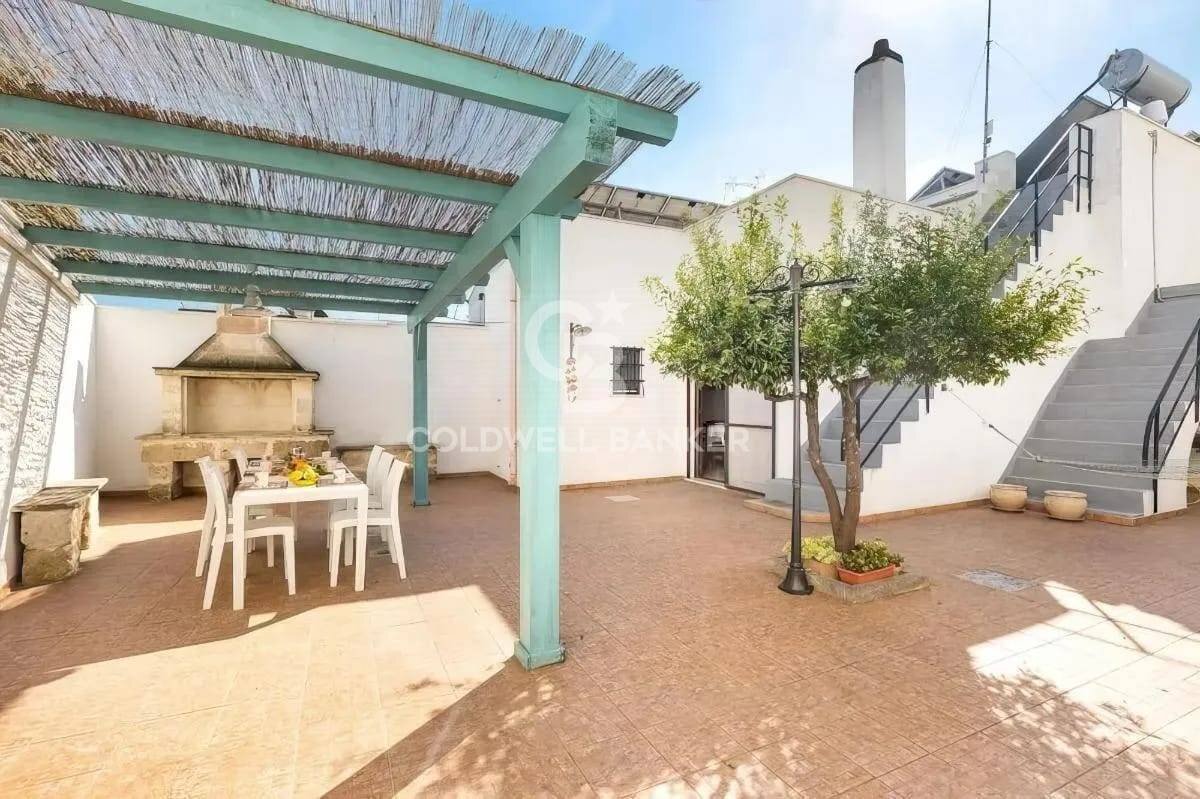 Foto 2 - Hotel Via Umberto I
 
17, Avetrana - foto 2