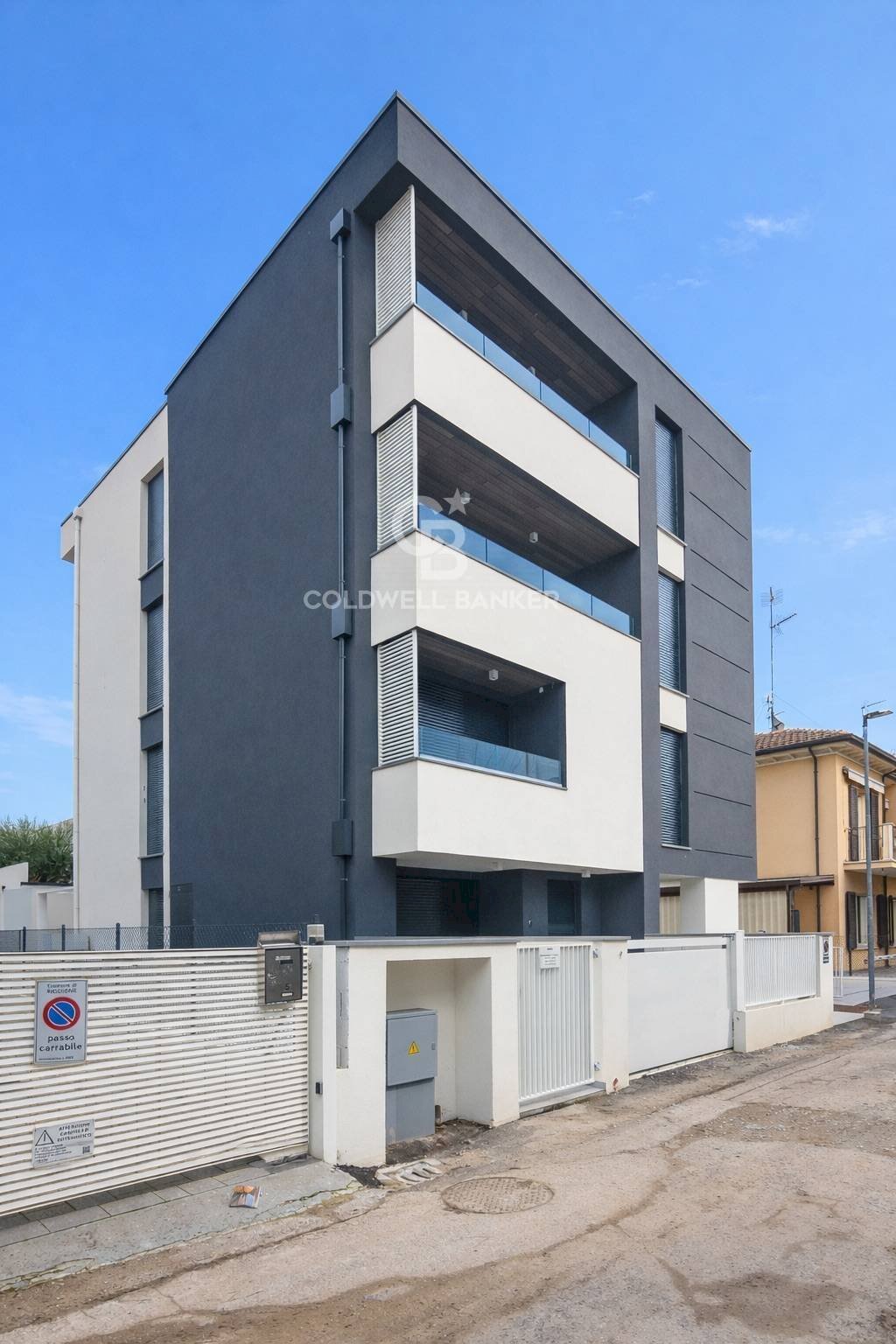 Foto 1 - Quadrilocale Viale Enrico Toti
 
7, Riccione - foto 1