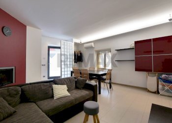 Sala da pranzo - Casa indipendente Via Thaon De Revel
 
2, Sannicandro di Bari - foto 6