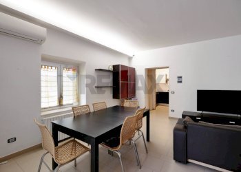 Sala da pranzo - Casa indipendente Via Thaon De Revel
 
2, Sannicandro di Bari - foto 8