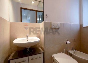 Bagno - Casa indipendente Via Thaon De Revel
 
2, Sannicandro di Bari - foto 13