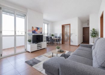 Sala da pranzo - Trilocale VIA GIANNI RODARI
 
35, Varese - foto 2