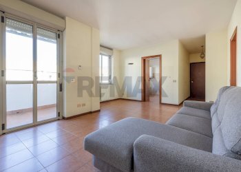 Soggiorno - Trilocale VIA GIANNI RODARI
 
35, Varese - foto 6