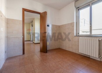 Stanza vuota - Trilocale VIA GIANNI RODARI
 
35, Varese - foto 10