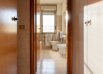 Bagno - Trilocale VIA GIANNI RODARI
 
35, Varese - foto 12