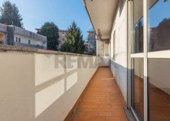 Balcone - Trilocale VIA GIANNI RODARI
 
35, Varese - foto 20