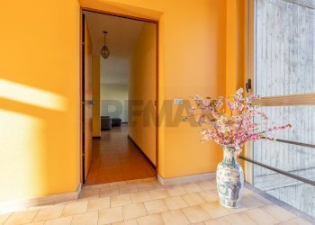 Hall / corridoio - Trilocale VIA GIANNI RODARI
 
35, Varese - foto 22