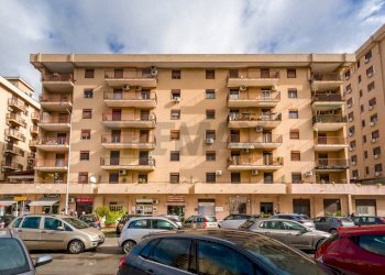 Edificio all\'aperto - Four-room apartment Via Della Conciliazione
 
24, Palermo - photo 2