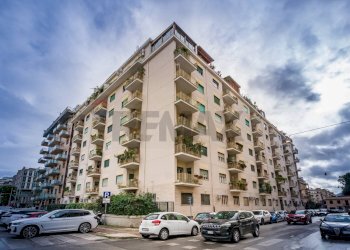 Edificio all\'aperto - Appartamento Via Edmondo De Amicis
 
3, Palermo - foto 2