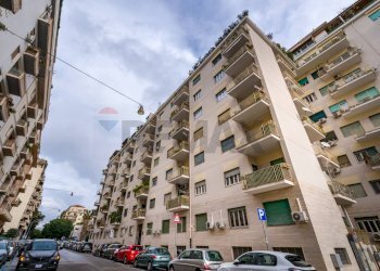 Edificio all\'aperto - Appartamento Via Edmondo De Amicis
 
3, Palermo - foto 21