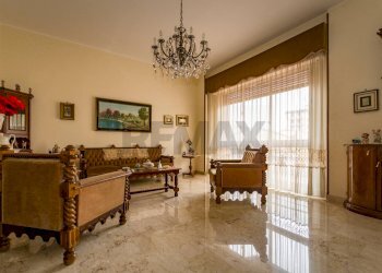 SALONE/SOGGIORNO - Apartment Corso Calatafimi
 
202, Palermo - photo 1