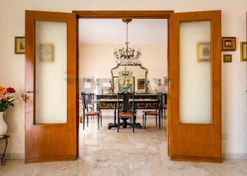 SALONE/SOGGIORNO - Apartment Corso Calatafimi
 
202, Palermo - photo 2