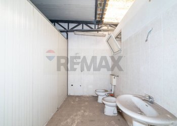 Bagno - Laboratory Via Acquedotto Greco
 
226, Catania - photo 31