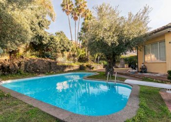 Piscina - Villa via Antonello Da Messina
 
73, Aci Castello - foto 1
