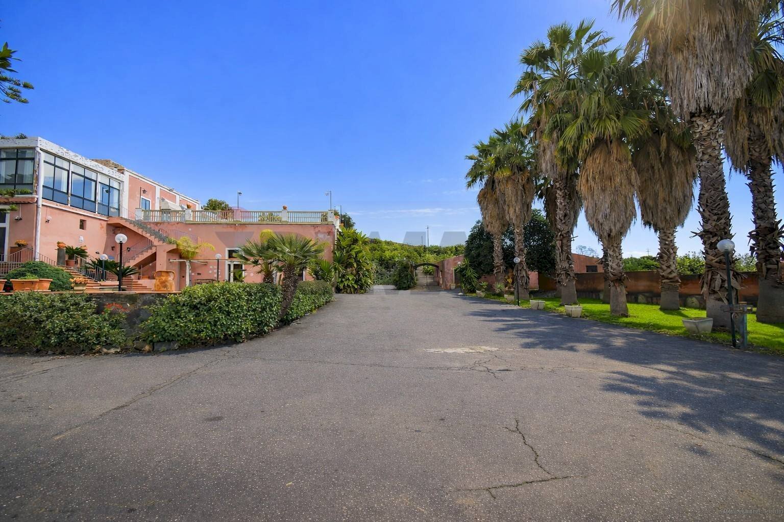 Edificio all\'aperto - Commercial Premises Via Provinciale Per Riposto
 
57/A, Acireale - photo 3