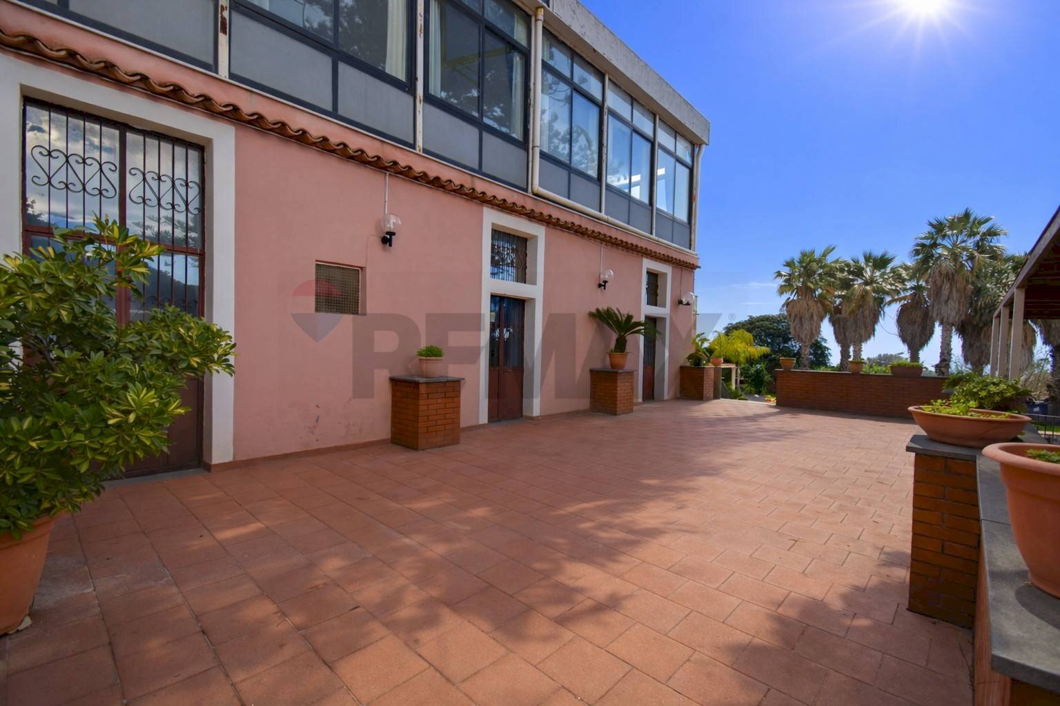 Terrazza - Locale Commerciale Via Provinciale Per Riposto
 
57/A, Acireale - foto 1